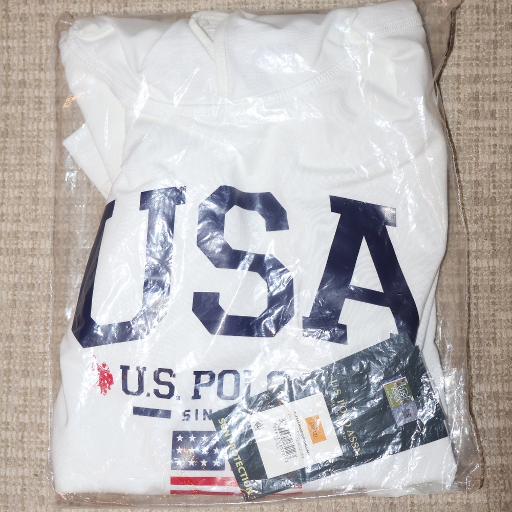 Boys' U.S. Polo Assn. White Rashguard USA Hoodie. Boys 10/12 (L). NWT. - Picture 4 of 6